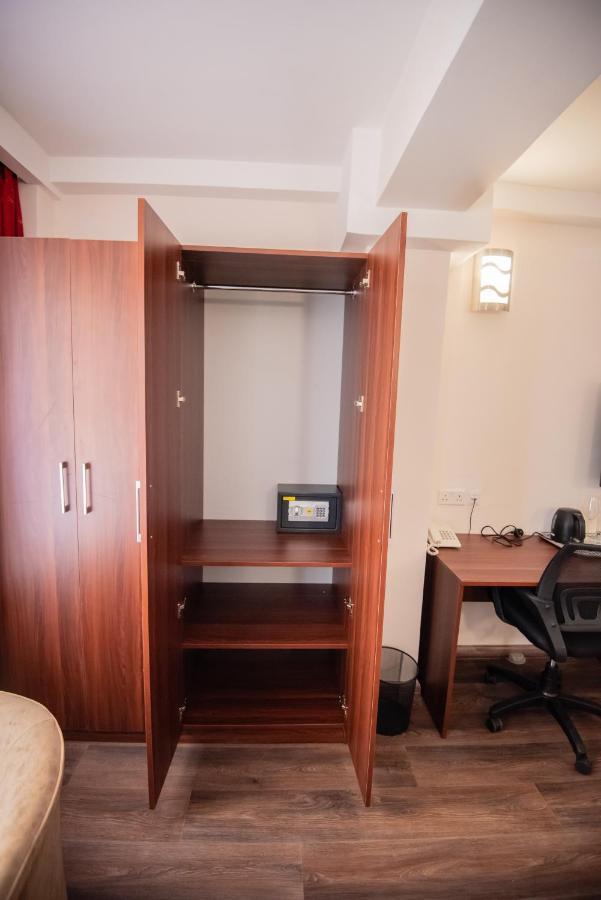 The Crossroads Hotel, Westlands ไนโรบี ภายนอก รูปภาพ