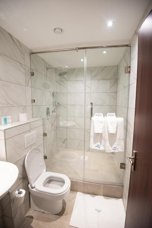 The Crossroads Hotel, Westlands ไนโรบี ภายนอก รูปภาพ